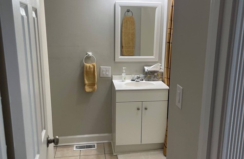 Oxford House | Talladega Nights Bedroom and Bath with Separate Entrance, on Choccolocco Creek.