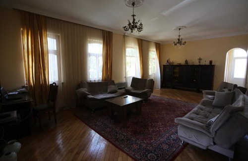 Makhinjauri House | Talo's Guest House