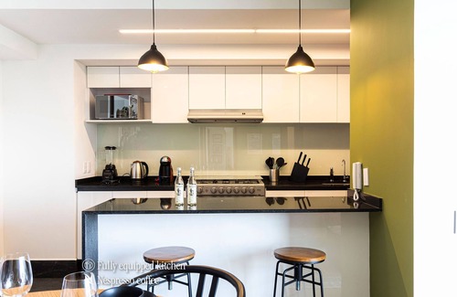 Hipodromo Condesa Apartment | Taman by Kukun Summar