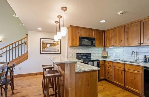 Tamarack Condo | Tamarack Lake View Retreat Lodge 2 Bedroom Condo - Peaceful 2 BR Condo with Fireplace and Patio