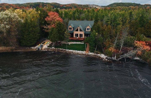 Bellaire Cottage | Tamarack Lodge, Waterfront on Lake Bellaire