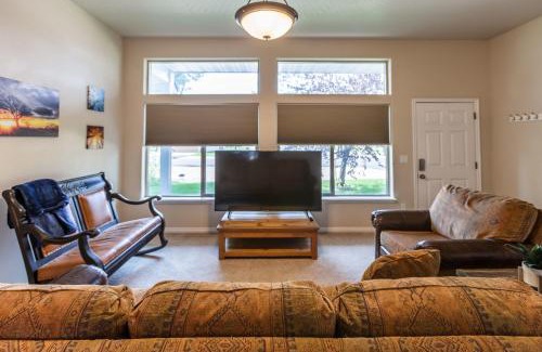 Donnelly House | Tamarack Retreat
