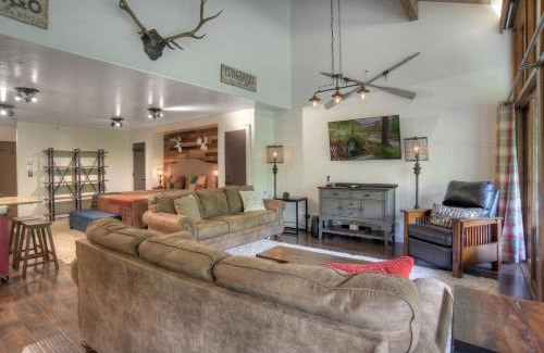 Purgatory House | Tamarron Gambel Oak - 757