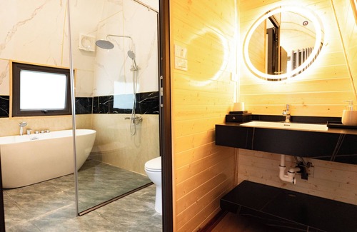 Hoa Lu Resort | TamCoc Moon An Bungalow & Cafe