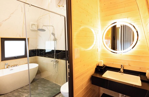 Hoa Lu Resort | TamCoc Moon An Bungalow & Cafe