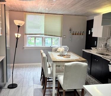Winnipeg House | Tamira Villa