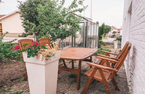 Kungshamn Apartment | Tangen