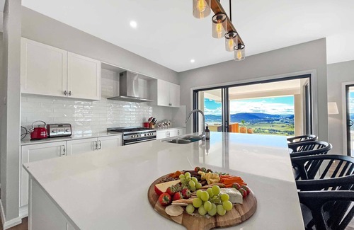 Glendon Brook House | Tangory Rise - The most amazing view!