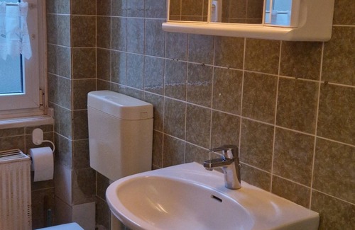 Krefeld Apartment | Tanja`s vacation apartment 65qm fitter apartment guest apartment fair room