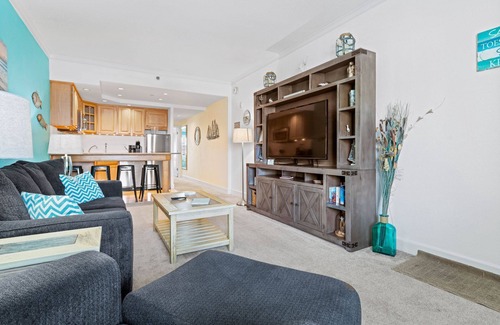 Hatteras Island Apartment | Tank Tops & Flip Flops 112 at the Villas of Hatteras Landing 1 Bedroom Near-Beach Condos with Pool Access!