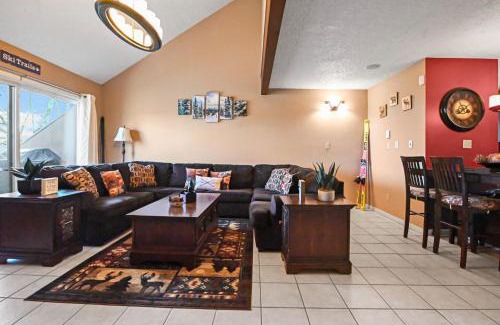 Village at Camelback House | Tannersville Tranquility