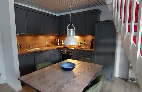 Holm Apartment | Tante Maaß - Maisonette apartment, shower, washing machine, parking space, TV, WLAN