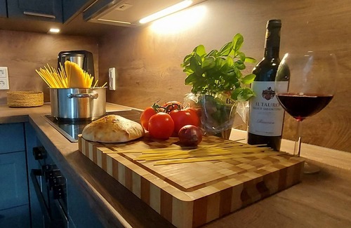 Holm Apartment | Tante Maaß - Maisonette apartment, shower, washing machine, parking space, TV, WLAN