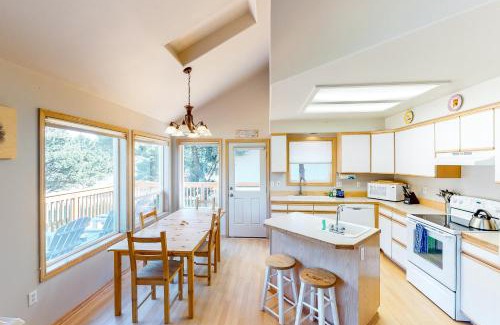 Kiwanda Shores House | Tanya's Beach Retreat