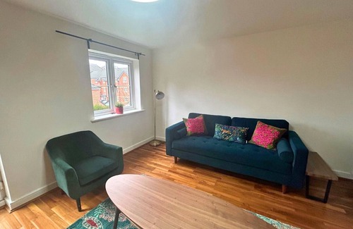 Bray on Thames Ski Chalet | Taplow Spacious Stylish Four Bedroom Townhouse