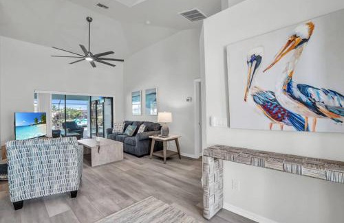 Pelican House | Tarpon Point Treasure