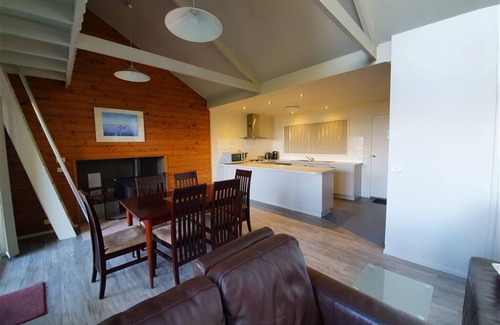 Forge Creek Apartment | Tarra - 1 Nt(waterfront)
