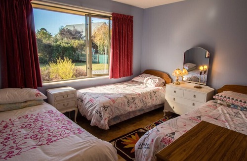 Marahau Cottage | Tasman Treat - Marahau Holiday Home