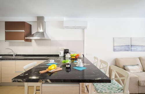 Patalavaca Apartment | Tasteful apartment in Mogán by the beach