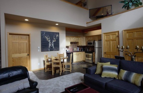 Stanley Hills Condo | Tasteful lofted condo, ideal for couples-private hot tub and mountain views!
