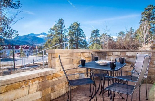 Stanley Hills Condo | Tasteful lofted condo, ideal for couples-private hot tub and mountain views!
