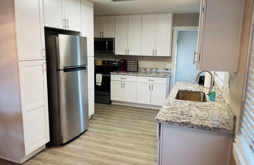 Reno House | Tasteful Midtown😋3 min to Renown hospital🏥👨‍⚕️
