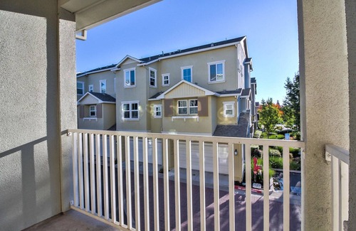 Newhall House | Tasteful San Jose 2BR Townhouse w/Patio, nr Newhall Park, by Blueground