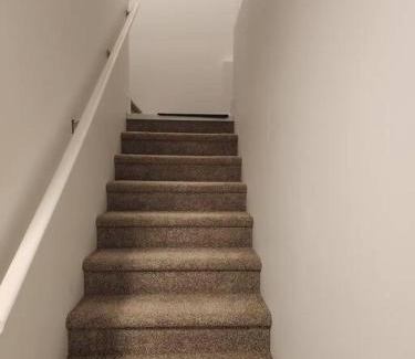 Dieppe Apartment | Tastefully furnished Apartment 5 Mins from Airport