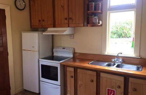 Methven House | tastefully restored cottage w/ mountain views 3 min walk to Methven town center