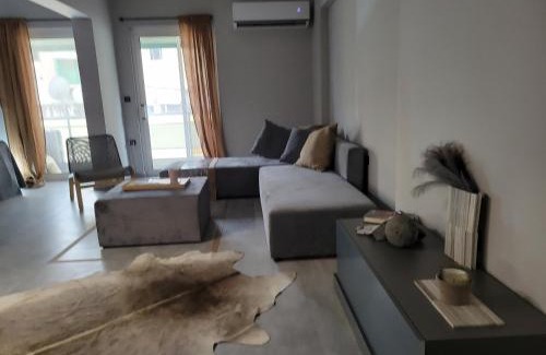 Attiki Apartment | Tatami zen apartment