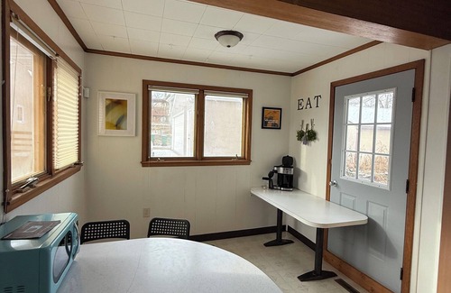 Robbinsdale House | Taurus Rising ~ Entire Home