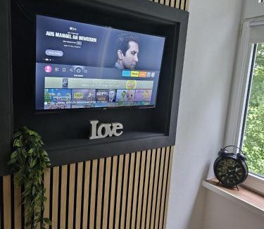 Altengroden Apartment | Tautraum Suite mit Whirlpool und grünem Ausblick