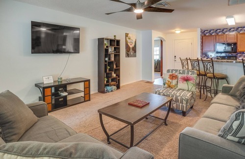 Tavares House | Tavares Retreat w/Covered Patio & Private Yard