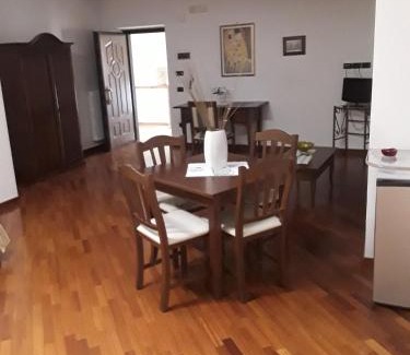 Battipaglia Hotel | Tavernola - Locanda Di Campagna