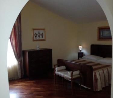 Battipaglia Hotel | Tavernola - Locanda Di Campagna
