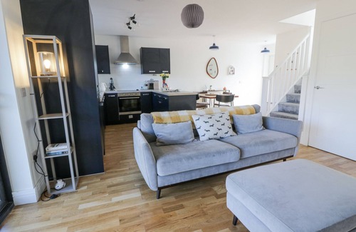 Aberfeldy Cottage | TAY VIEW, pet friendly in Aberfeldy