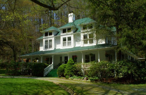 Banner Elk Bed & Breakfast | Taylor House Inn