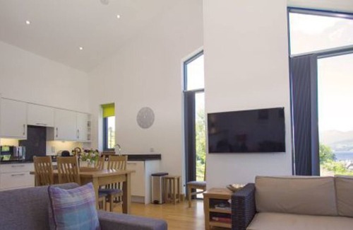 Kenmore House | Taymouth Marina - 6 Lawers View