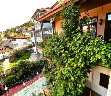 Tbilisi City Centre House | TbilHome Guest