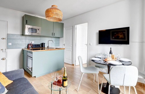 Montreuil Apartment | TBS 164 - Cosy and modern cocoon