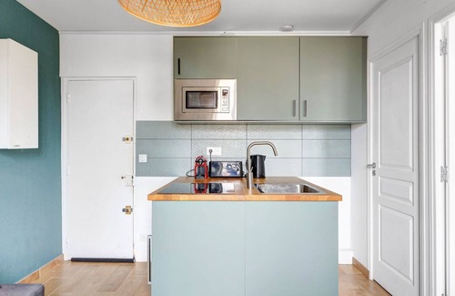 Montreuil Apartment | TBS 164 - Cosy and modern cocoon