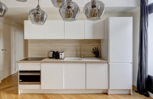 8th Arrondissement Apartment | TBS 241- Prestigious apartment Champs-Élysées