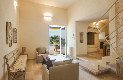 Monopoli House | TD Casa Lulù Panoramic Pool Over Mediterranean Scrub
