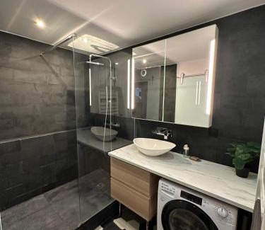 Quartier Saint-Ambroise Apartment | TD HOUSE