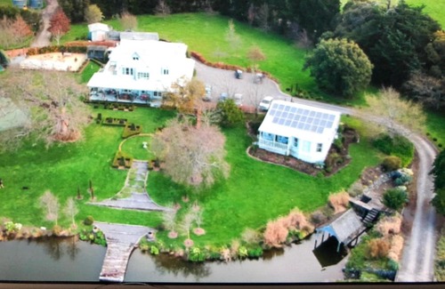 Kahutara Cabin | Te Kopura Lodge