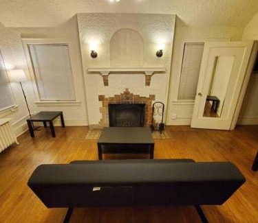Eastlake Apartment | Tech, Travelling Nurse, UW, Seattle Lake Union, SU