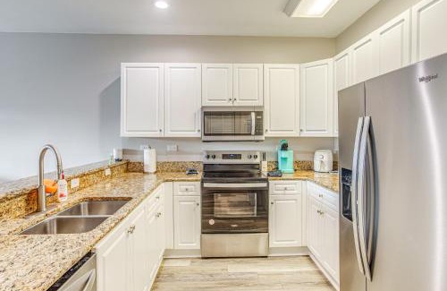 Carolina Forest Apartment | Tee Off and Unwind By Pool Myrtle Beach Condo