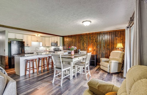 Dillard Condo | Tee Off in the Mtns: Sky Valley Condo w/View!