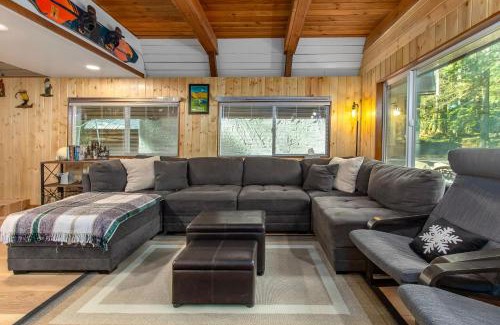 Packwood House | Tee & Ski Cabin
