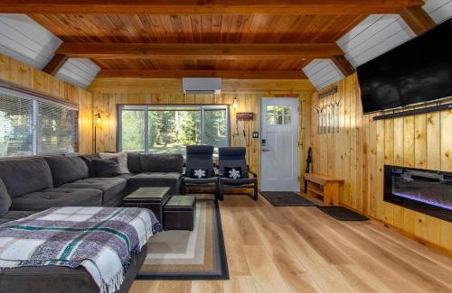 Packwood House | Tee & Ski Cabin